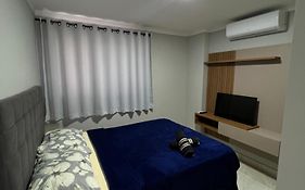 Flat de alto padrão ar condicionado piscina e academia